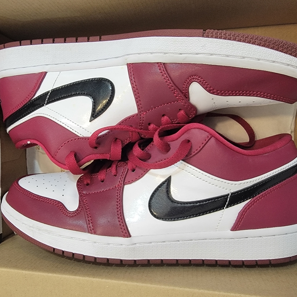 Jordan 1 Low